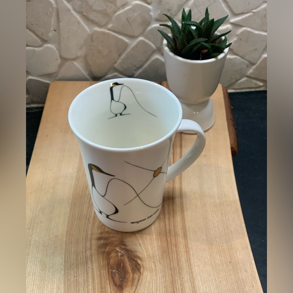 OSCARDO | Porcelain Mug with Canada Goose | Artist - Benjamin Chee Chee